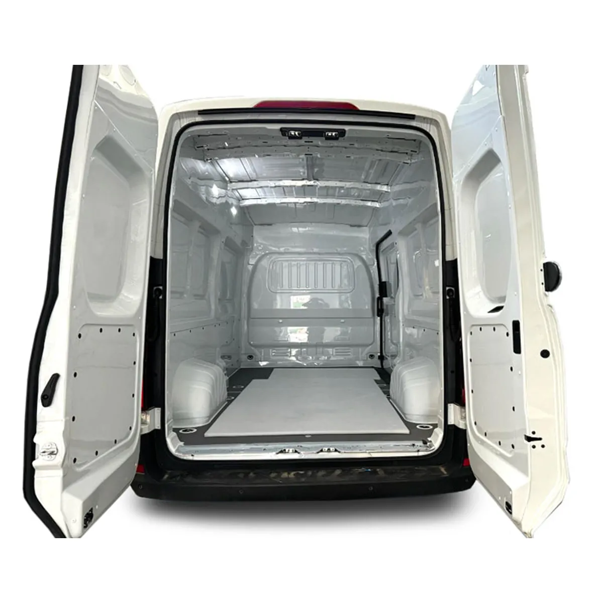 MAXUS-Deliver-9-AVAN Ochrana blatníkov kolies - Image 1